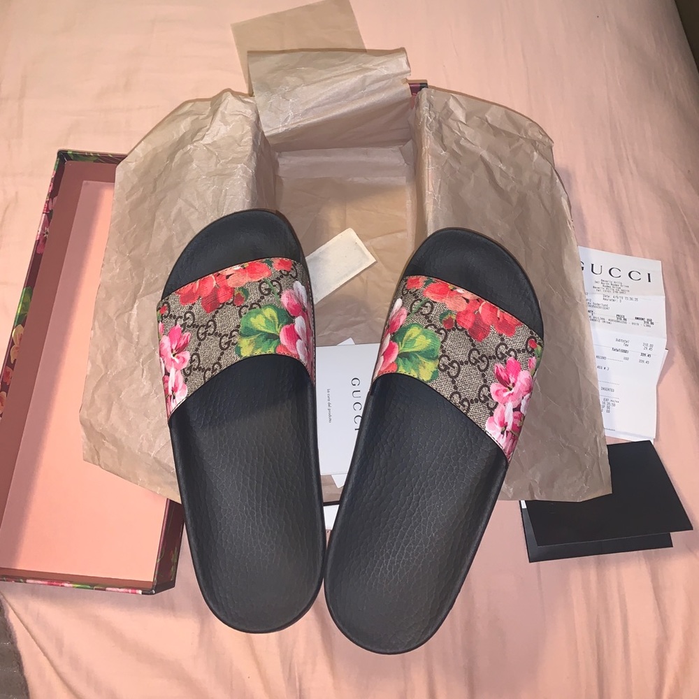 Gucci slides bloom supreme